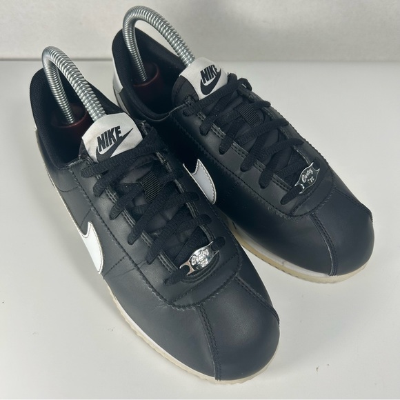 Nike Cortez Leather Sneakers ‘Black/ White' 904764-001; Size 5.5Y Women’s Size 7 - Picture 7 of 15